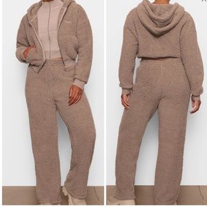 EUC SKIMS Teddy Track Pants “Desert” Size Small